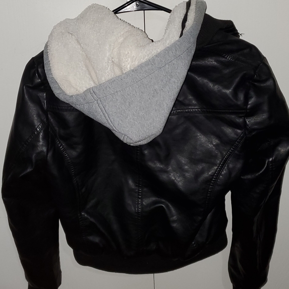 Leather zip up jacket - Picture 3 of 3